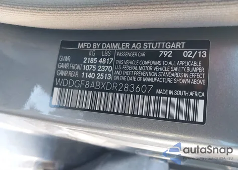 2013 Mercedes-Benz C 300 Luxury 4Matic z USA, uszkodzony, nr VIN WDDGF8ABXDR283607